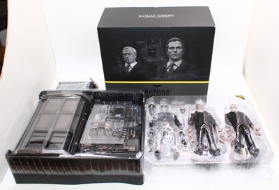 Lot 1863 - A Hot Toys 1/6 scale action figure set No. MMS...