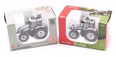 Lot 915 - A Universal Hobbies 1/32 scale Valtra diecast...