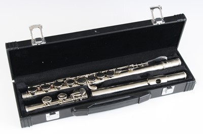 Lot 676 - A Slade flute, housed in a fitted case,...