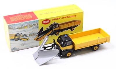 Lot 1251 - Dinky toys No. 958 Snowplough, comprising a...