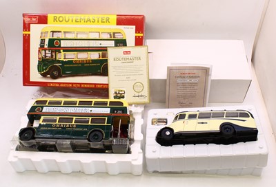 Lot 2110 - 2 boxed 1/24 scale modern issue diecast buses...