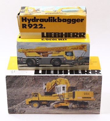 Lot 844 - 3x modern issue die-cast Liebherr models, to...