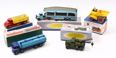 Lot 1352 - Dinky Toys group of 5 diecast models to...