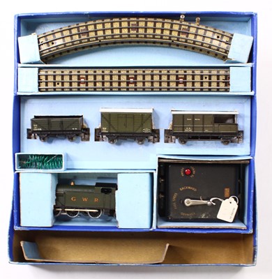 Lot 765 - Post-war Hornby-Dublo 3-rail tank goods set...