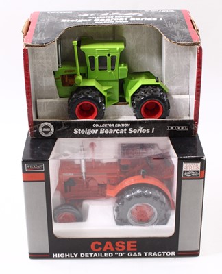 Lot 911 - A collection of model tractors including...