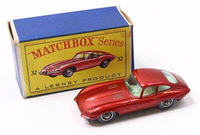 Lot 1642 - A Matchbox 1/75 series No. 32 E-type Jaguar,...