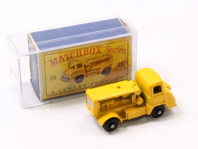Lot 1666 - A Matchbox 1/75 series No. 28 compressor lorry,...