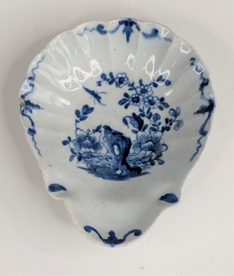 Lot 2057 - A Worcester porcelain pickle dish, circa 1770,...