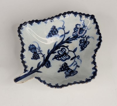 Lot 2041 - A Lowestoft porcelain pickle dish, circa 1770,...