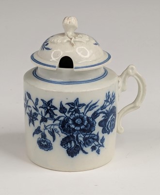 Lot 2048 - A Caughley porcelain mustard pot and cover,...