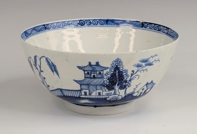 Lot 2047 - A Lowestoft porcelain slop bowl, circa 1790,...