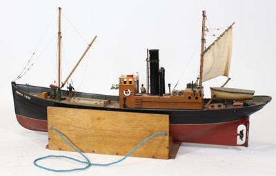 Lot 119 - A very well made kit built model of a 1930s...