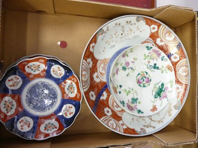 Lot 55 - A collection of Chinese and Japanese porcelain,...