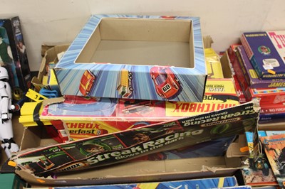 Lot 1509 - A box of Matchbox Superfast boxed accessory...