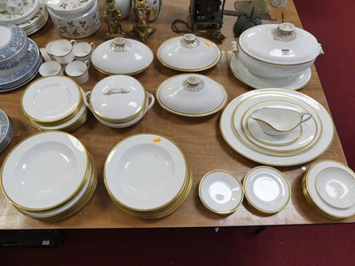 Lot 102 - A Wedgwood and matched porcelain part dinner...