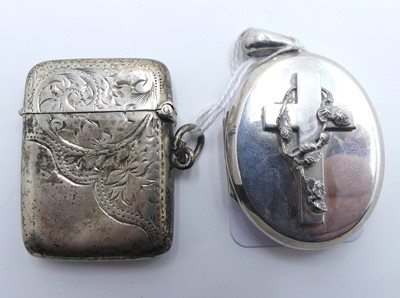 Lot 257 - A Victorian silver vesta case, together with a...