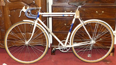 Lot 1152 - A Claud Butler men's road bike