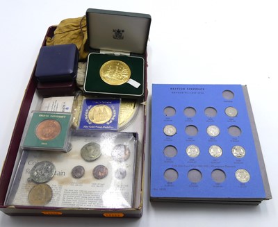 Lot 421 - A collection of coins, to include...