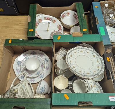 Lot 536 - Three boxes of miscellaneous tea wares to...