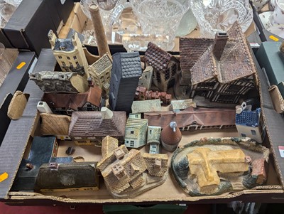 Lot 518 - A collection of various miniature models of...