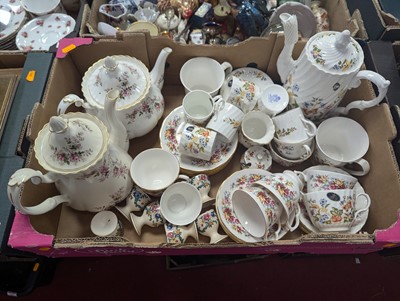 Lot 514 - Three boxes of mixed ceramics and glassware to...