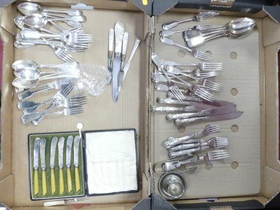 Lot 208 - A collection of silver plated flatware (two...