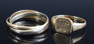 Lot 321 - A 9ct gold signet ring, with monogram, size N;...