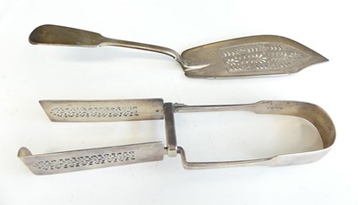 Lot 2134 - A pair of George III silver asparagus tongs,...