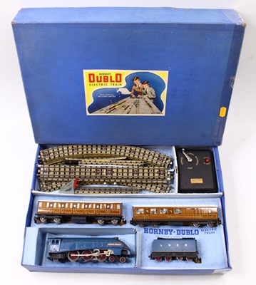 Lot 640 - EDP1 Hornby Dublo 3-rail ‘Sir Nigel Gresley’...