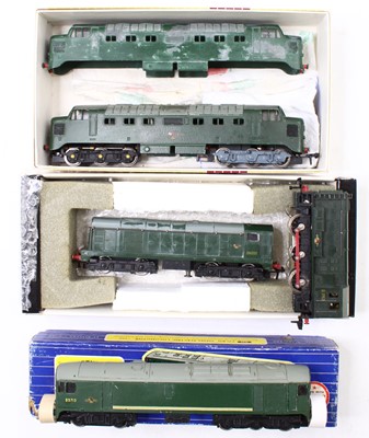 Lot 617 - Four Hornby Dublo 00 gauge diesel locomotives...