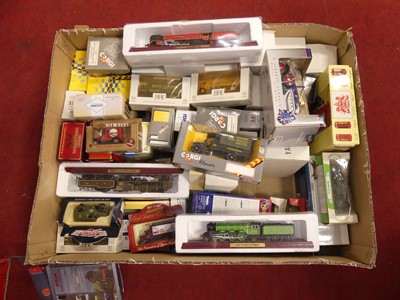 Lot 1532 - A box of mixed Modern issue diecast, to...