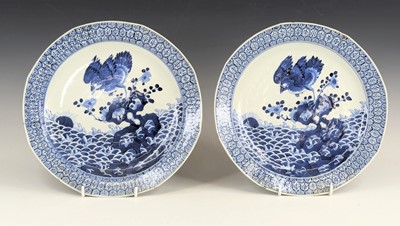 Lot 2442 - A pair of Chinese export blue and white...