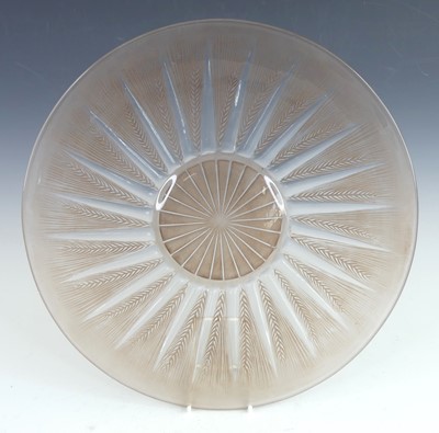 Lot 69 - René Lalique (1860-1945) - a moulded...