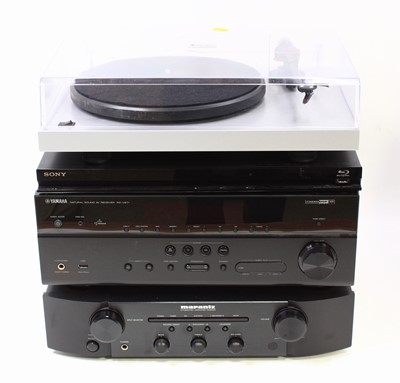 Lot 601 - A collection of audio / visual equipment,...