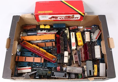 Lot 413 - One tray of various manufacturers of 00 gauge...