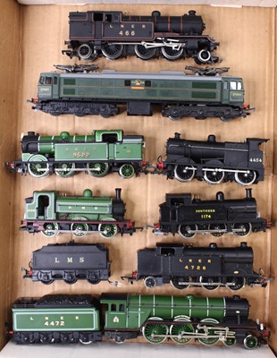 Lot 375 - A collection of eight unboxed locos, including...