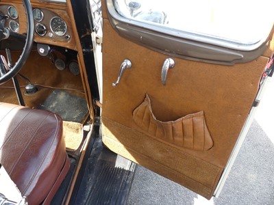 Lot 2625 - A 1935 Austin Ascot 16hp 6 cylinder Saloon Reg...