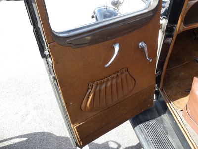 Lot 2625 - A 1935 Austin Ascot 16hp 6 cylinder Saloon Reg...