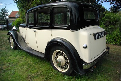 Lot 2625 - A 1935 Austin Ascot 16hp 6 cylinder Saloon Reg...