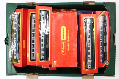 Lot 687 - One tray containing Triang and Hornby BR mrk1,...