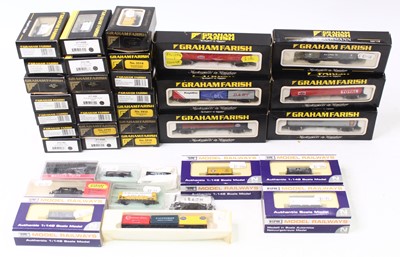 Lot 847 - N gauge Graham Farish, Dapol and other boxed...