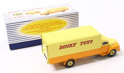 Lot 1226 - Dinky Toys No. 930 Bedford Pallet Jekta van,...