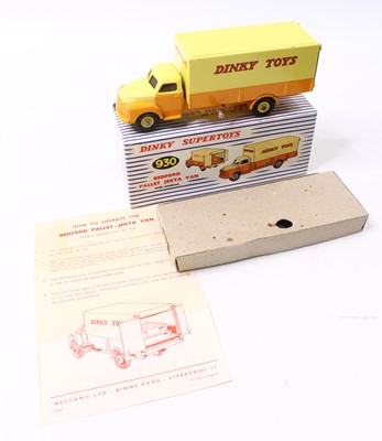 Lot 1226 - Dinky Toys No. 930 Bedford Pallet Jekta van,...