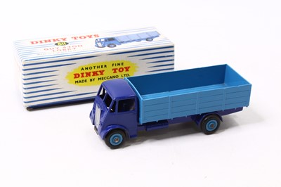 Lot 1229 - Dinky Toys No.511 guy 4-ton lorry, comprising...