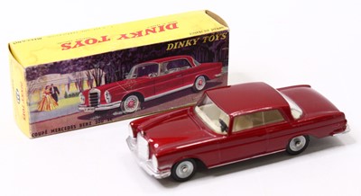 Lot 1252 - French Dinky Toys, 533 Mercedes Benz 300 SE,...