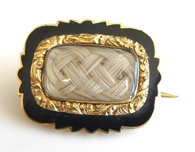 Lot 2523 - A George III yellow metal mourning brooch...