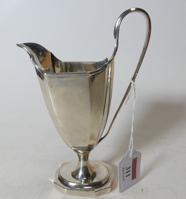 Lot 311 - A George III silver milk jug, London 1809, 5.2ozt