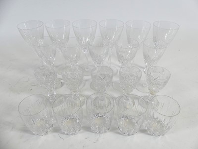 Lot 156 - A collection of various crystal glassware...