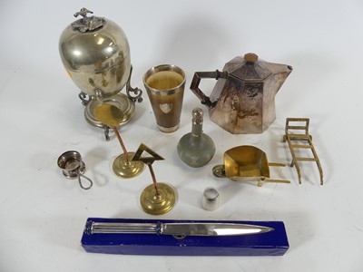 Lot 152 - Various metal ware to include silver mounted...