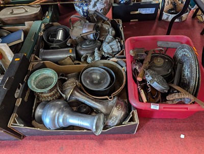 Lot 145 - Three boxes of mixed metal wares.